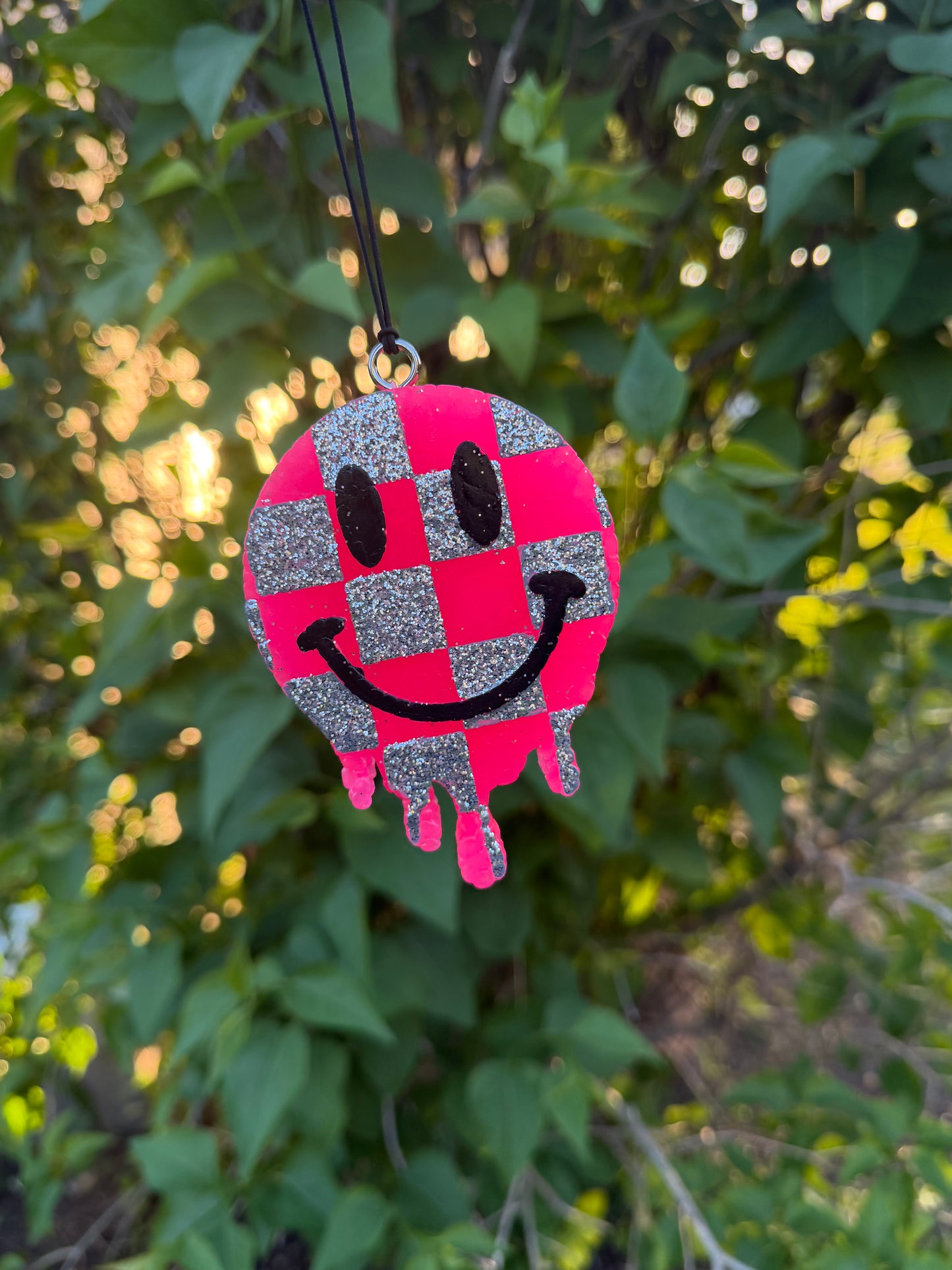Smiley Drip - Checkered
